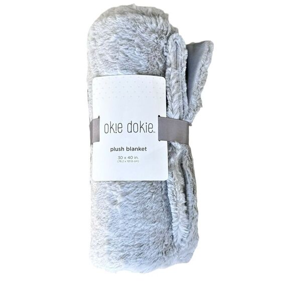Okie Dokie Gray 30x40 Inch Plush Faux Fur Soft Baby Blanket. NEW. - Picture 1 of 5